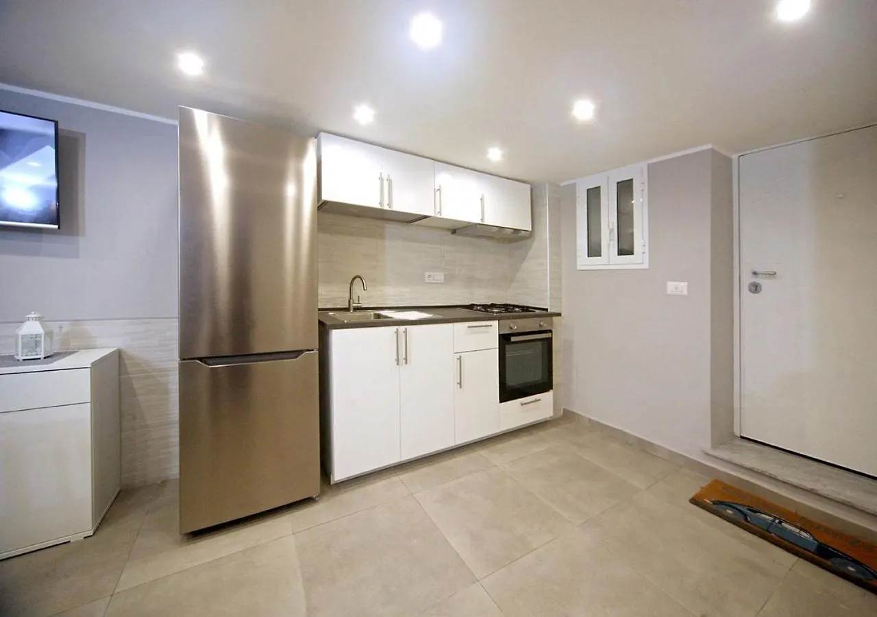 La Casa Di Helena Apartment Naples
